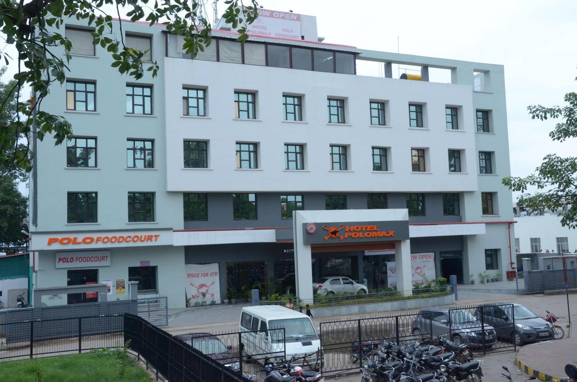 Max Hotels Allāhābād Junction Exterior foto